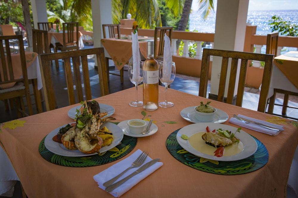Hotel Restaurant Cyvadier Plage Jacmel Exterior foto