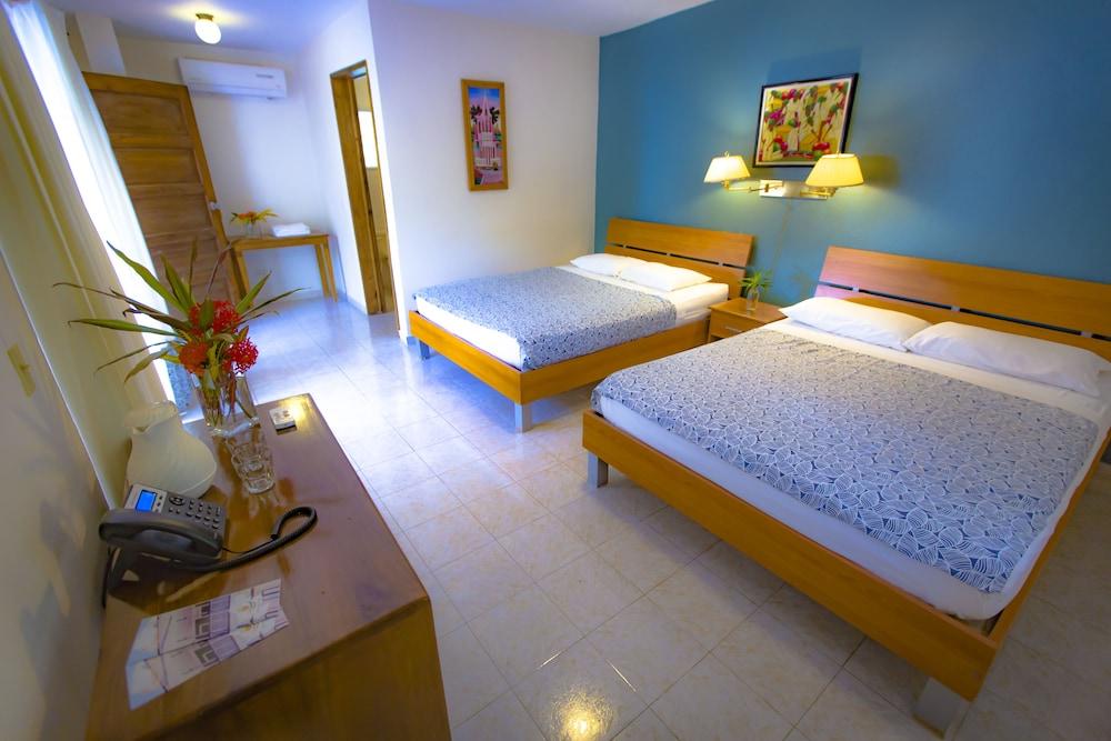 Hotel Restaurant Cyvadier Plage Jacmel Exterior foto