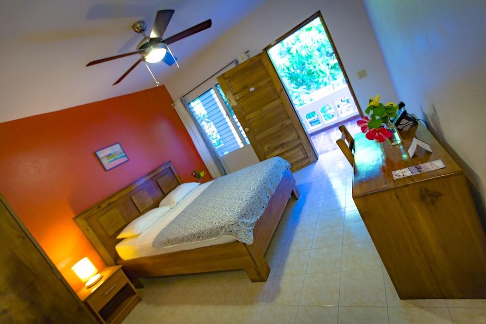 Hotel Restaurant Cyvadier Plage Jacmel Exterior foto