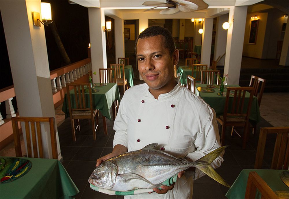 Hotel Restaurant Cyvadier Plage Jacmel Exterior foto