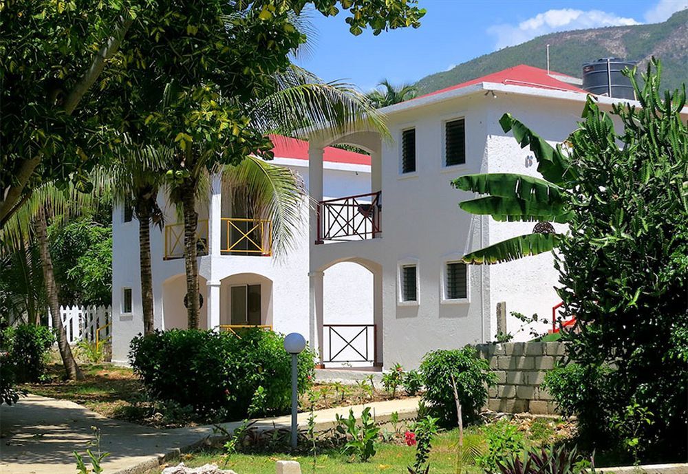 Hotel Restaurant Cyvadier Plage Jacmel Exterior foto