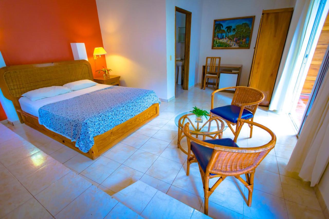 Hotel Restaurant Cyvadier Plage Jacmel Exterior foto