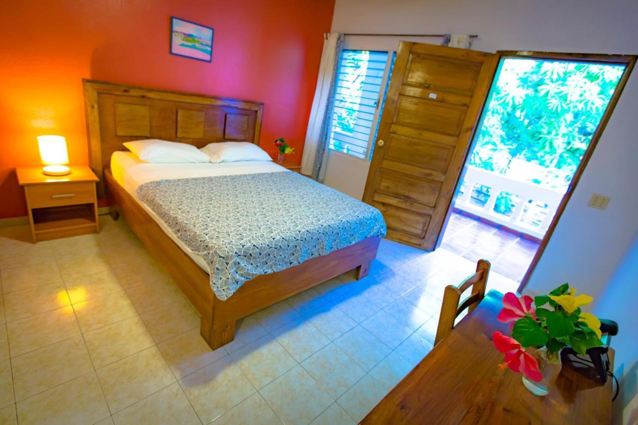 Hotel Restaurant Cyvadier Plage Jacmel Exterior foto