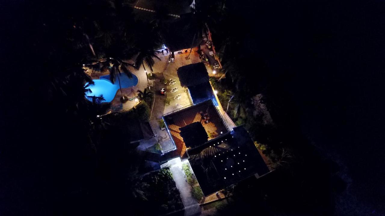 Hotel Restaurant Cyvadier Plage Jacmel Exterior foto