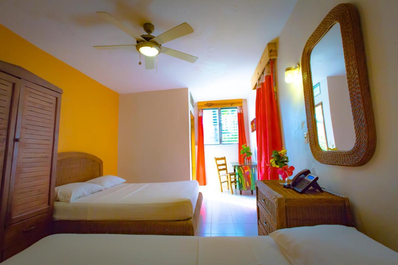 Hotel Restaurant Cyvadier Plage Jacmel Exterior foto
