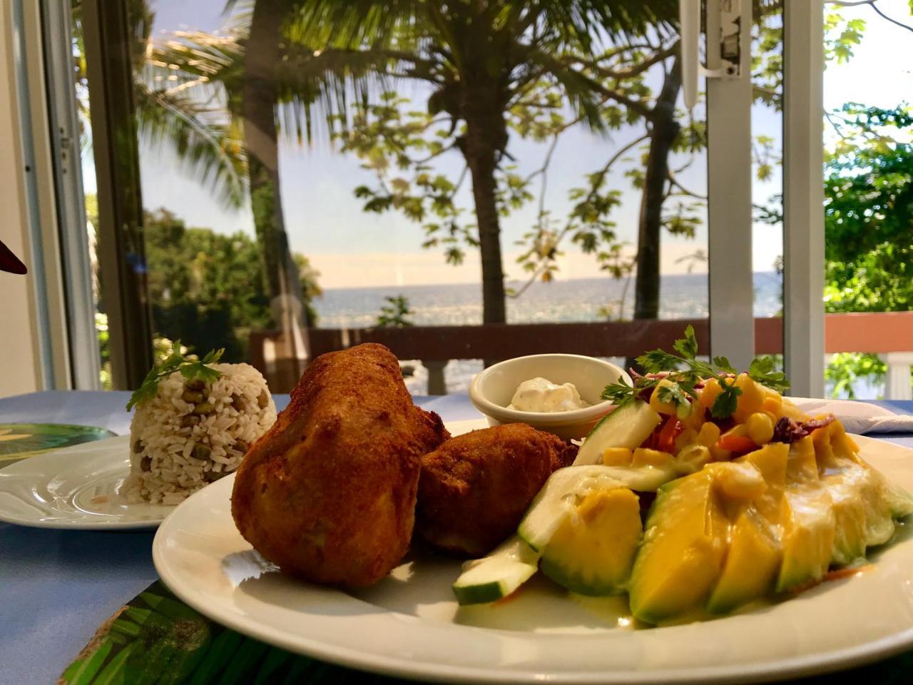 Hotel Restaurant Cyvadier Plage Jacmel Exterior foto
